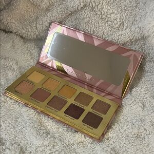 Violet Voss Eyeshadow Palette - Gold, Brown, and Purple Hues